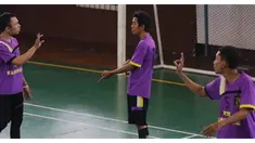 Gerakan untuk Kesejahteraan Tunarungu Indonesia (GERKATIN) kembali menyelenggarakan Turnamen Futsal Tuna Rungu di GOR Ciracas, Sabtu (8/11/2015). Turnamen ini diikuti oleh 20 tim dari 5 wilayah di DKI Jakarta dan daerah sekitar Pulau Jawa.