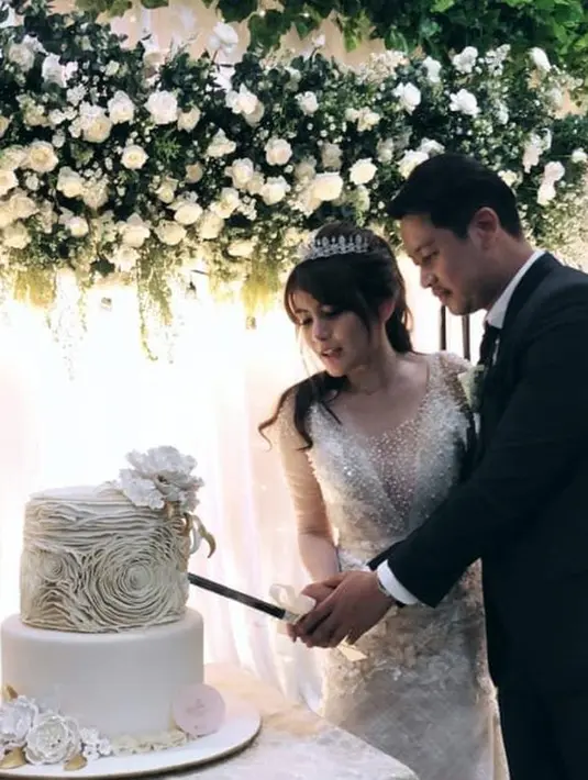 Angela Lee dan Alexander (Foto: Instagram/ohanacake_)