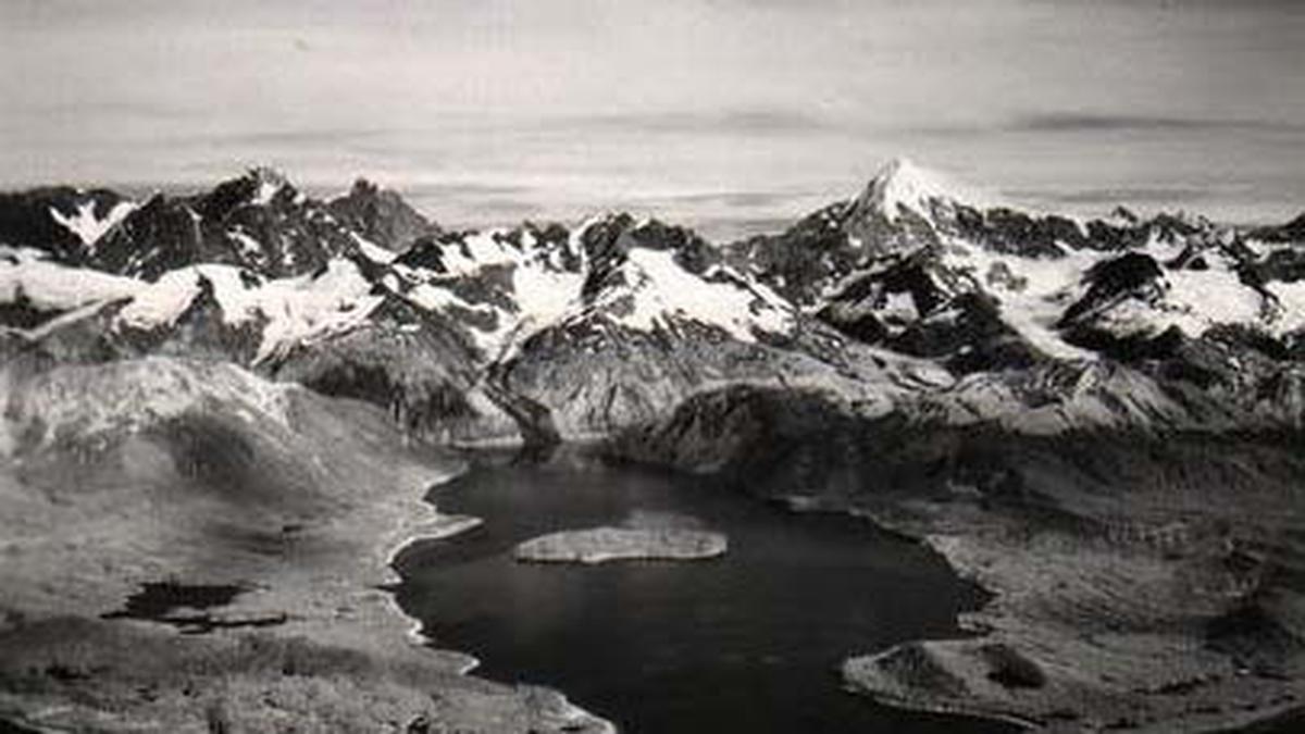 9 Juli 1958: Gempa Bumi Picu Mega Tsunami 524 Meter di Alaska