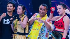 Disjoki, Dinar Candy (kanan), berpose bersama penyanyi dangdut, Pamela Safitri (dua kiri), didampingi pengacara kondang, Hotman Paris (dua kanan), setelah pertandingan tinju antar selebriti Holywings Sport Show (HSS) Series 3 yang berlangsung di Atlas Super Club, Bali, Minggu (10/9/2023). Dinar Candy berhasil memenangkan pertandingan setelah unggul poin atas Pamela Safitri. (Dok. Holywings)