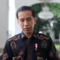 Presiden Joko Widodo atau Jokowi menjawab pertanyaan wartawan saat menerima perwakilan nelayan seluruh Indonesia di Istana Negara, Jakarta, Selasa (22/1). (Liputan6.com/Angga Yuniar)