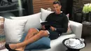 Pesepak bola tampan Cristiano Ronaldo tak pernah lepas dari sorotan publik. Terlebih baru-baru ini ia dikaruniai seorang anak bersama kekasihnya, Georgina Rodriguez. Peran barunya menjadi orang tua sangat dirasakannya. (Instagram/cristiano)
