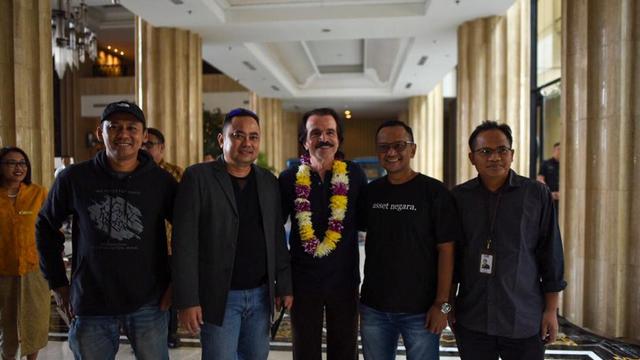 Musisi dan komposer Yanni sudah menginjakkan kaki di Yogyakarta, Rabu (3/7/2019).