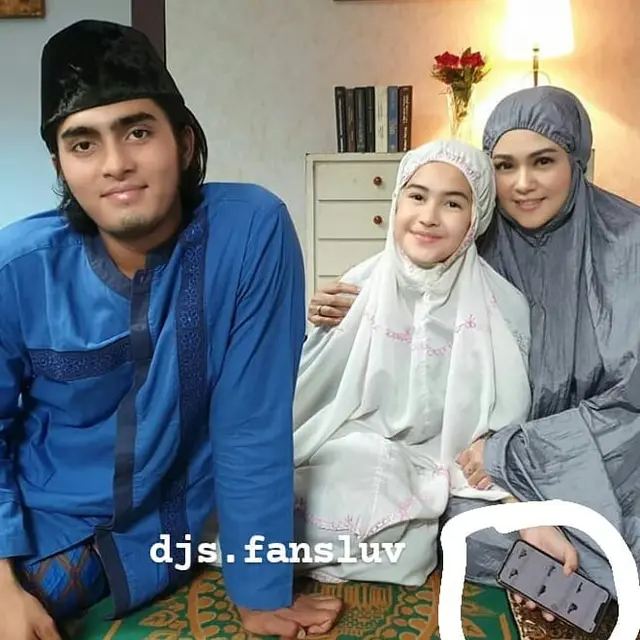 6 Potret Kebersamaan Renald Ramadhan dan Pemain Dari Jendela SMP