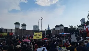Ratusan Personel Kawal Demo di Gambir dan DPR Hari Ini
