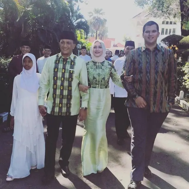 7 Momen Kebersamaan Bella Saphira dengan Anak Tiri, Seperti Ibu Kandung