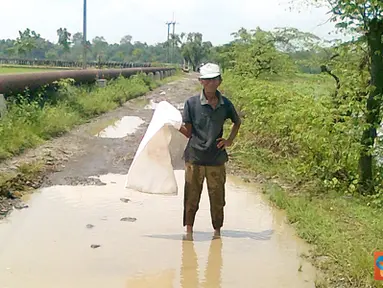 Jalan Penghubung Desa Kudangwangi-Keboncau Rusak