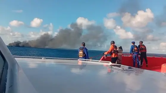 KMP Putri Yasmin Terbakar di Laut Lombok, Ini Kondisi Terkini