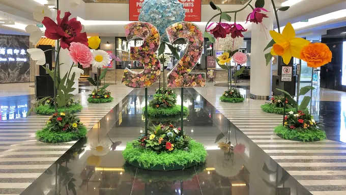 Plaza Indonesia 32 and Fabulous