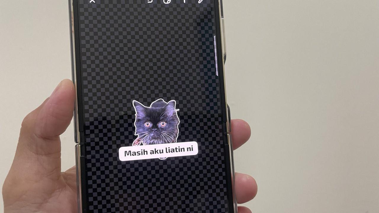 Membuat stiker di aplikasi WhatsApp