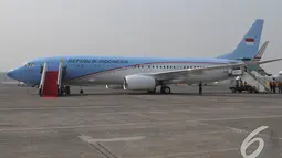 Pesawat Kepresidenan yang akan membawa Presiden Jokowi ke Tiongkok, Bandara Halim Perdanakusuma, Jakarta, Sabtu (9/11/2014) (Liputan6.com/Herman Zakharia) 