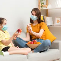 Masa kanak-kanak adalah periode emas pertumbuhan dan perkembangan. Di usia ini, kebutuhan gizi seimbang sangat penting untuk mendukung kesehatan tubuh dan otak anak. (foto/dok: freepik)