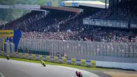 Penonton memadati Sirkuit Le Mans, Prancis pada balapan hari Minggu (12/05/2024). (X/MotoGP)