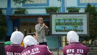 Dari Lorong Sempit Menuju Indonesia Bercahaya