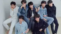 Satu foto untuk versi O dan satu foto lagi merupakan versi R. Setiap satu versi mempunyai 8 foto, yaitu foto bersama dan foto masing-masing satu foto untuk setiap personel. (Foto: instagram.com/bts.bighitofficial)