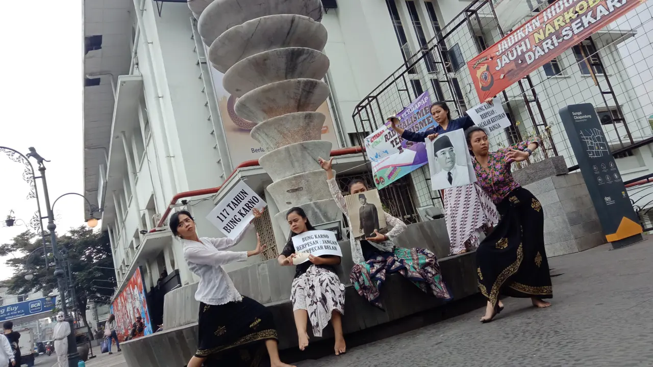 Penari Bandung