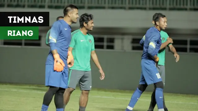 Berita video Timnas Indonesia U-23 yang tampak riang saat mengawali latihan resmi jelang laga pertama melawan Bahrain di Anniversary Cup 2018, Kamis (26/4/2018)