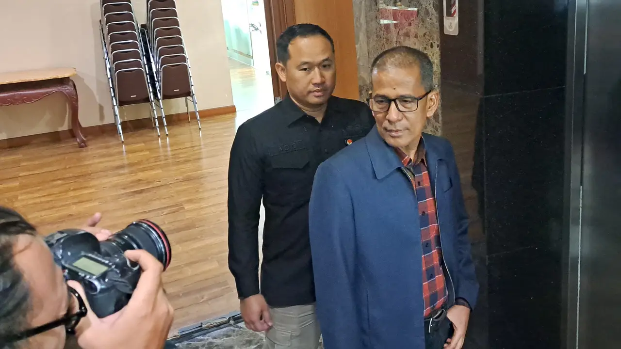 Wakil Ketua Hakim Mahkamah Konstitusi (MK) Saldi Isra selesai diperiksa oleh Majelis Kehormatan Mahkamah Konstitusi (MKMK)