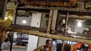 Suasana los daging non halal di Pasar Senen, Jakarta, Senin (13/9/2021). Pascaviral penjualan daging anjing di Pasar Senen, lapak penjual tersebut kini sudah tak beroperasi dan jika nanti pedagang itu kembali menjual daging anjing, maka lapaknya akan ditutup permanen. (Liputan6.com/Johan Tallo)
