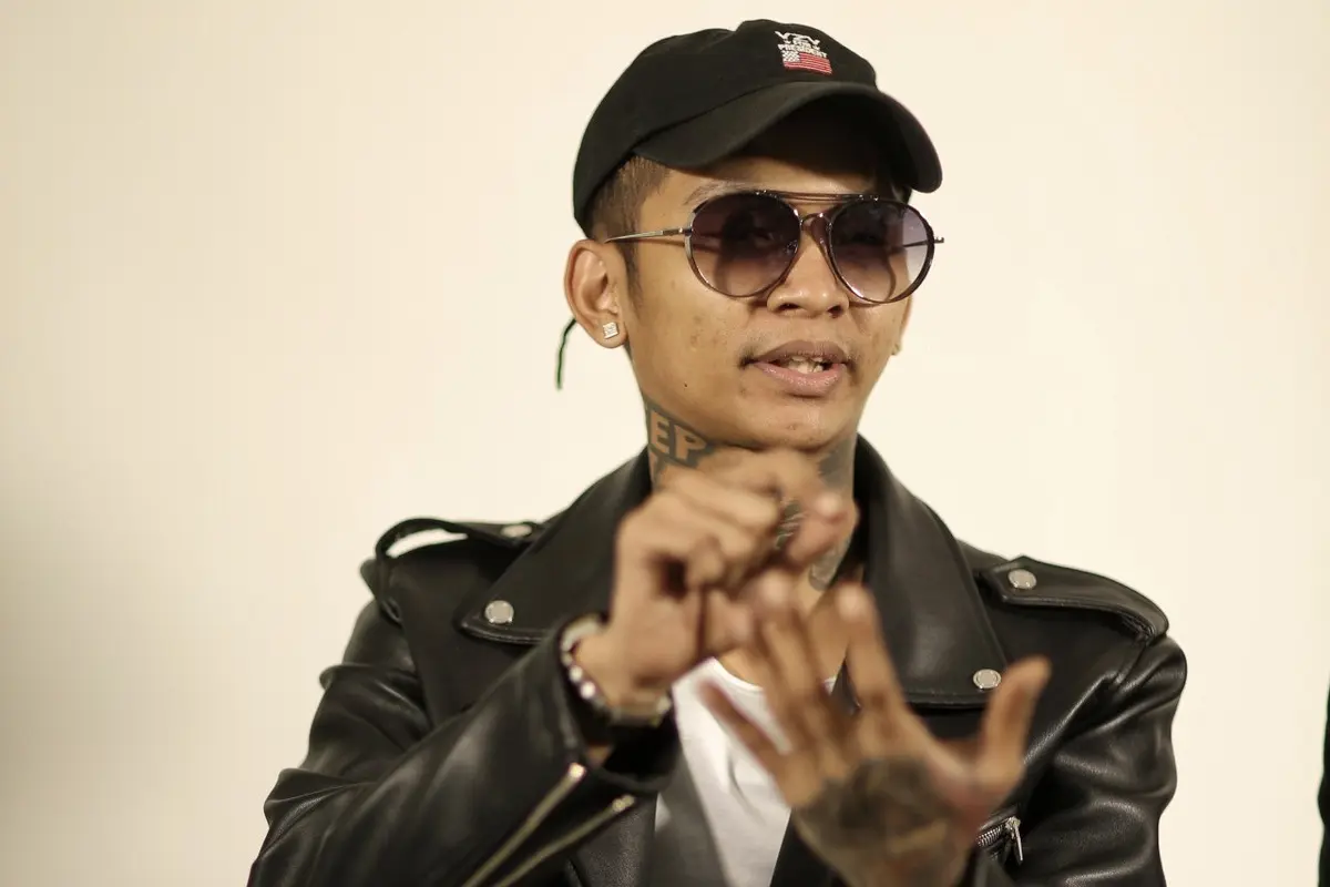 [Bintang] Young Lex