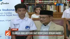 Untuk menyambut Hari Anak Nasional, BJ Habibie ajak puluhan anak datang ke rumahnya. BJ Habibie ajarkan anak jaga pola makan sehat.