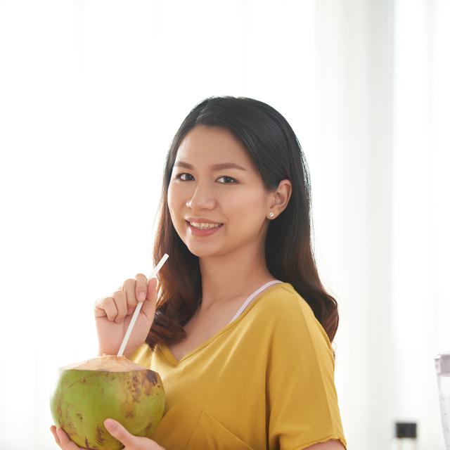 Minum Air Kelapa Saat Hamil 7 Bulan - Seputar Minuman