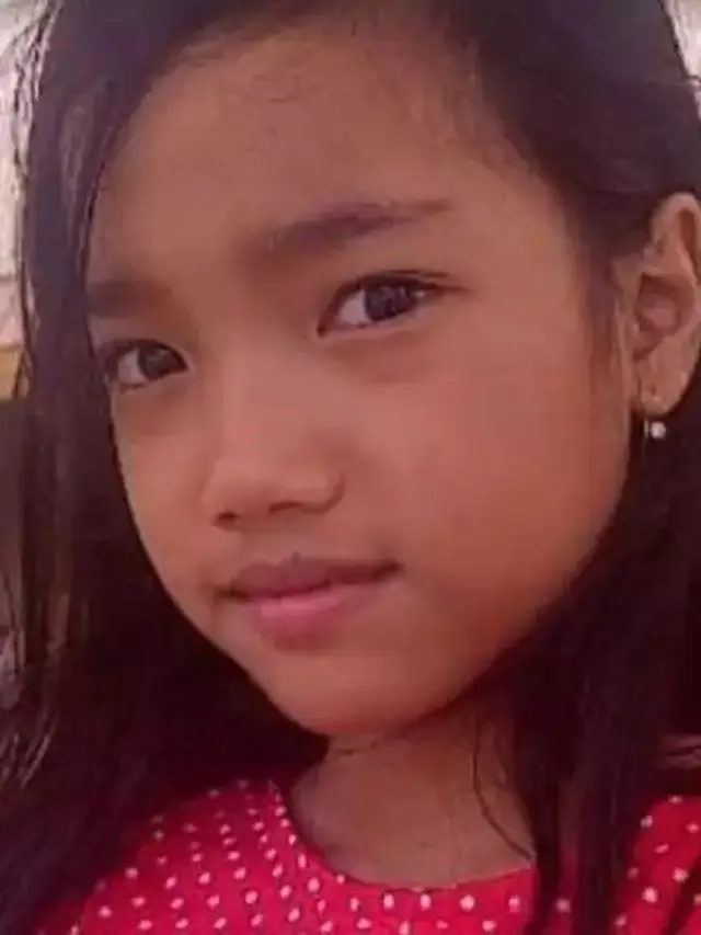 Genap 20 Tahun, Ini 7 Potret Masa Kecil Fuji An yang Menggemaskan