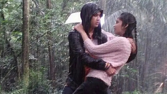 Troy dan Maya (Source: Instagram)