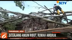 Rehan Maulana anak pasangan ini yang masih balita terluka di bagian lengan dan dijahit karena tertimpa genteng.
