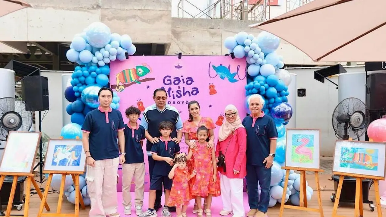 Lukisan Tangan Cucu SBY Dijadikan Desain Pakaian Anak, Aliya Rajasa Sang Ibunda pun hadir