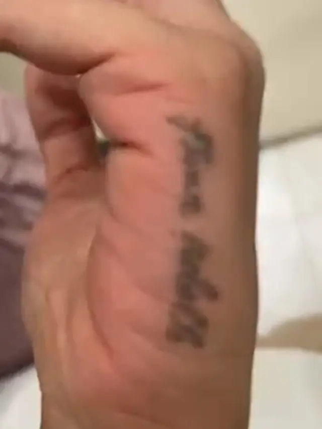 Demi Anak, Ini 6 Momen Ratu Rizky Nabila Hapus 13 Tatonya