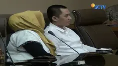 Jamaah First Travel yang gagal berangkat promo umrah murah 2017 terus mendatangi kantor First Travel Cabang Kebon Jeruk, Jakarta Barat. 