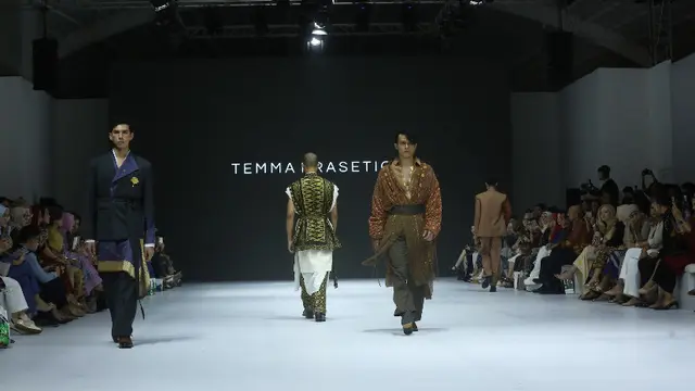 Temma Prasetio di JFW 2025. [Adrian/Fimela]