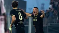 Jay Idzes menjadi andalan Venezia di Serie B 2023/2024. Mereka pun tengah berjuan promosi ke Serie A. (Instagram/Jay Idzes)