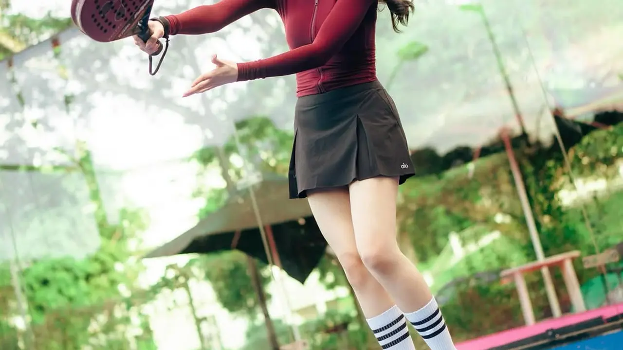 Ikut Euforia Tren Olahraga Seleb Tanah Air, Gaya Stylish Mahalini dengan Activewear saat Main Padel
