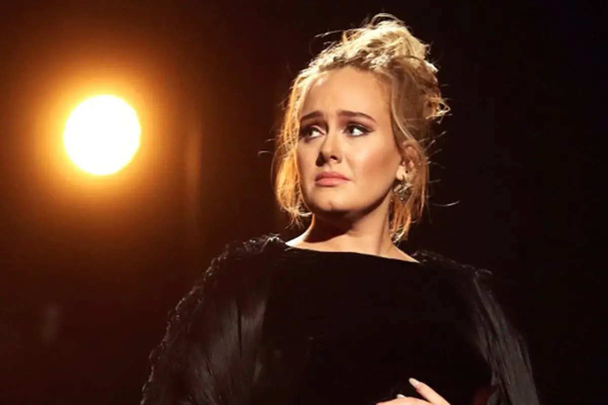 [Bintang] Adele