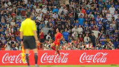 Selebrasi pemain Timnas Vietnam U-22 usai mencetak gol melawan Thailand U-22 pada final cabang olahraga sepak bola putra SEA Games 2025 yang berlangsung di Stadion Rajamangala, Bangkok, Thailand, Kamis (18/12/2025). (Bola.com/Bagaskara Lazuardi)