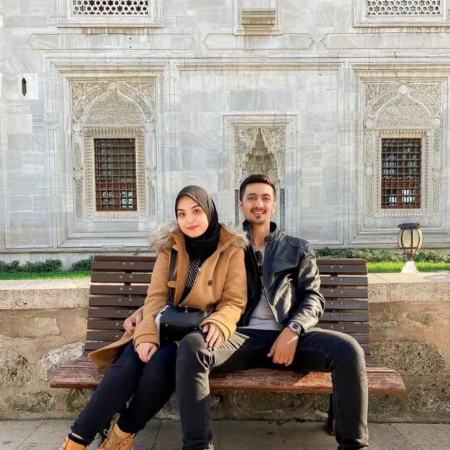 6 Momen Liburan Vebby Palwinta dan Suami di Turki, Pertama Kali Ajak Anak