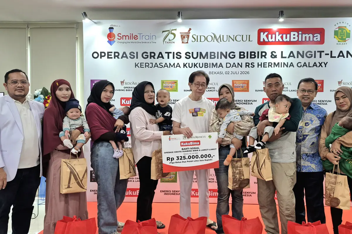 Sido Muncul Salurkan Bantuan Rp325 Juta untuk Operasi Gratis Sumbing Bibir di RS Hermina Galaxy