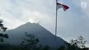 Gunung Merapi mengeluarkan asap putih terlihat dari pos pengamatan Babadan Muntilan, Jumat ( 25/5). Sejak letusan terakhir pada Kamis (24/5) pukul 10.48 WIB, data pengamatan tidak menunjukkan aktivitas kegempaan yang signifikan, (Liputan6.com/Gholib)