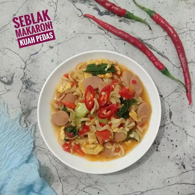 Resep seblak makaroni kuah pedas. (dok. Cookpad @riwayatiningsih11)