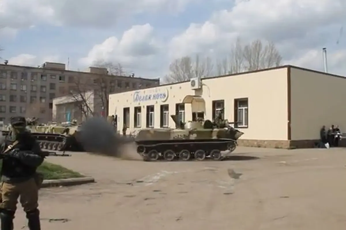 [OTO-News] Tentara Ukraina Umbar Aksi Nge-drift Pakai Tank