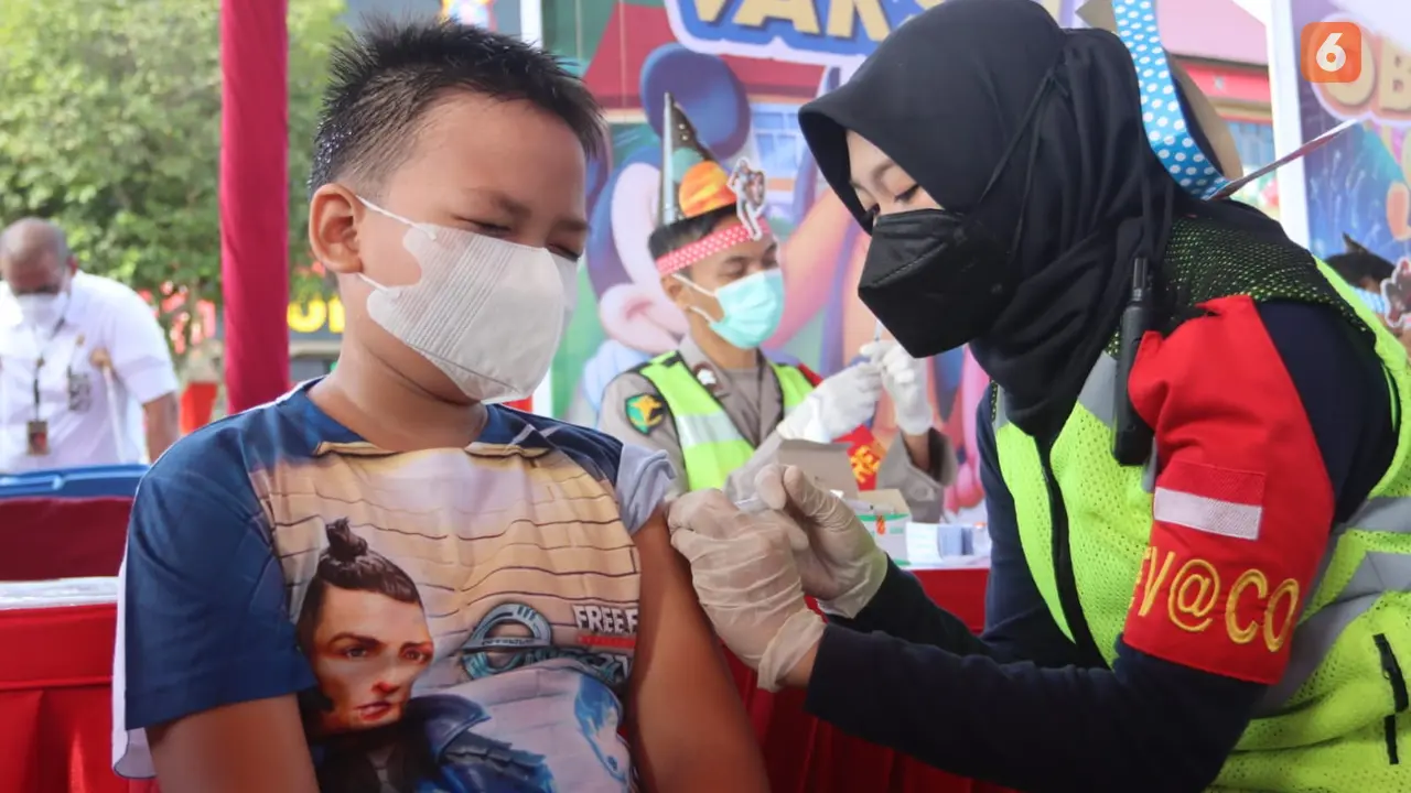 Vaksinasi Anak di Polda Kalteng