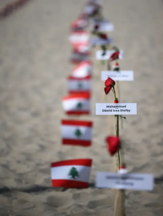 Ledakan tersebut dianggap sebagai ledakan non-nuklir terbesar di dunia dan menghancurkan banyak infrastruktur Beirut. (AFP/Carl De Souza)
