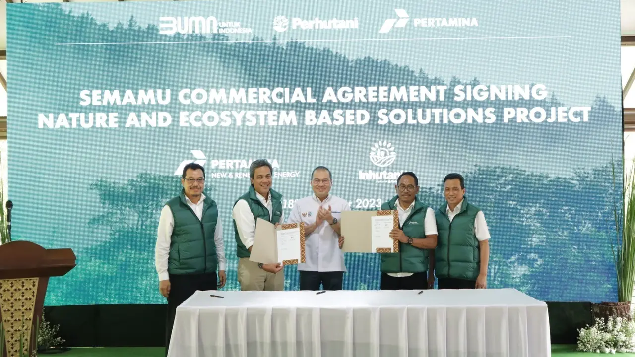 Perum Perhutani dan PT Pertamina (Persero) menjalin kerja sama penggarpaam proyek Natural and Ecosystem Based Solution (NEBS)