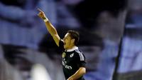 Striker Real Madrid's Javier Hernandez "Chicharito" merayakan gol ke gawang Celta Vigo (Reuters)