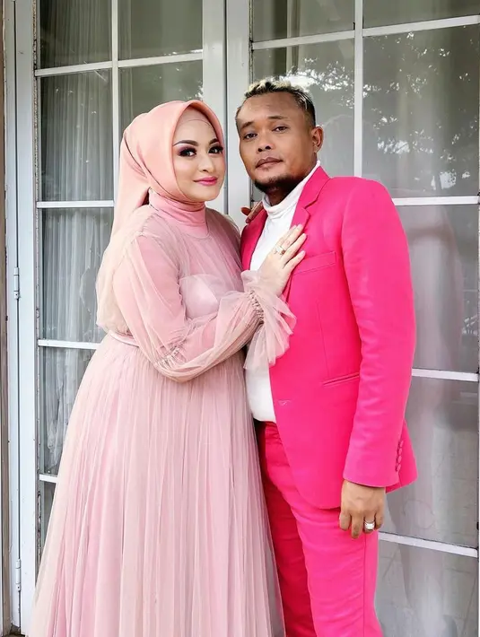 Maternity Shoot Nathalie Holscher dan Sule (Instagram/nathalieholscher)