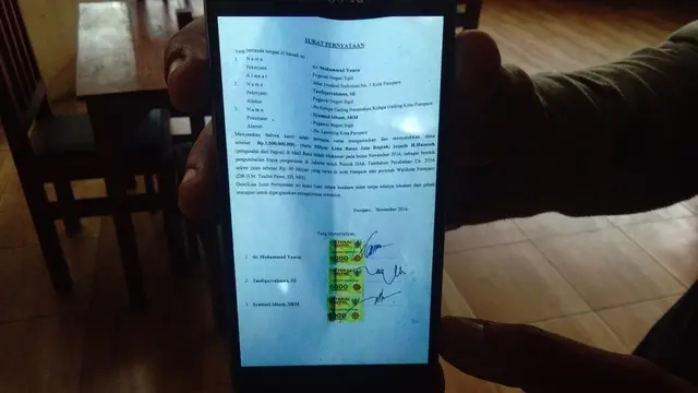 Tiga PNS Pemkot Pare-Pare beberkan adanya dugaan suap proyek DAK senilai Rp 40 miliar (Liputan6.com/ Eka Hakim)