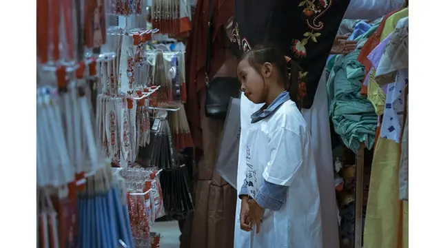 Kisah Haru Anak Yatim (Sumber: Facebook/Agus Penyoe)