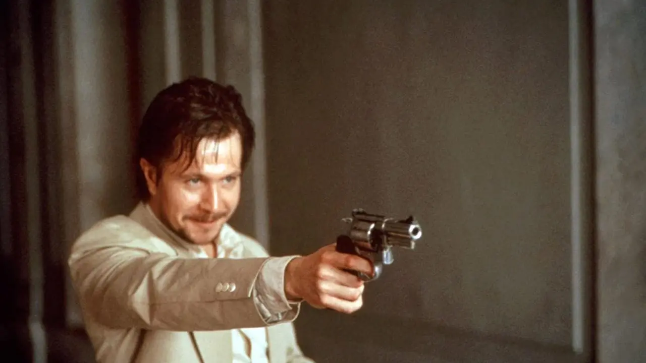 Gary Oldman dalam Leon: The Professional. (Foto: Columbia Pictures/ IMDb)